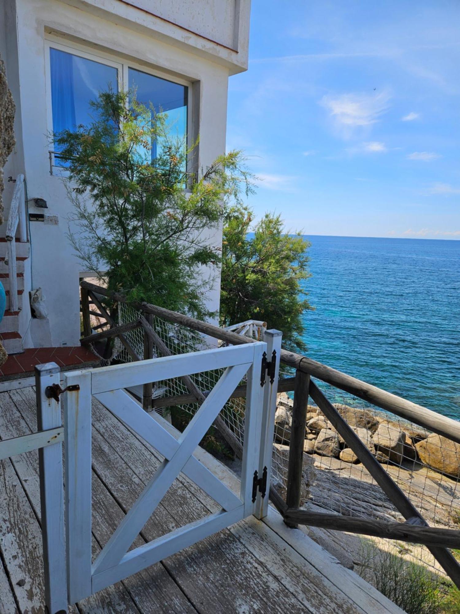 Appartamenti - Villa Mare Pomonte Dış mekan fotoğraf
